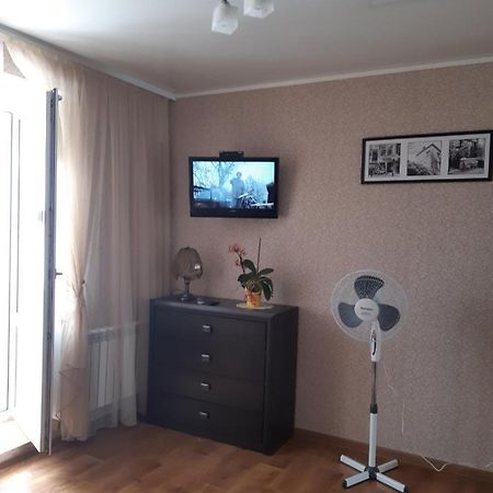 Однокімнатна Apartment Shepetivka Ngoại thất bức ảnh
