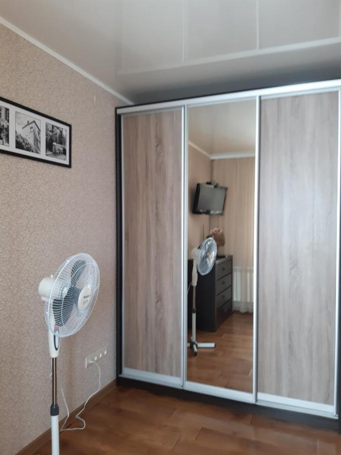 Однокімнатна Apartment Shepetivka Ngoại thất bức ảnh